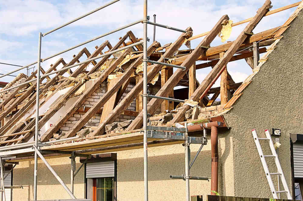 Full Roof Tear-Off and Replacement