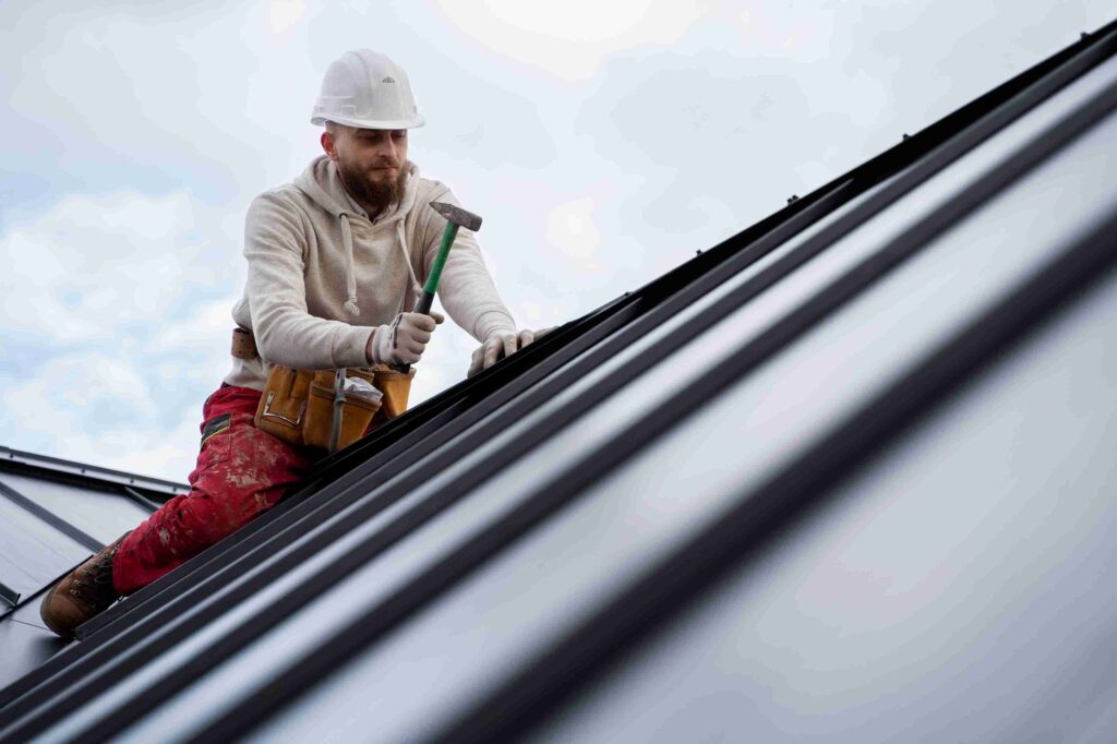 Roof Repair vs Replacement